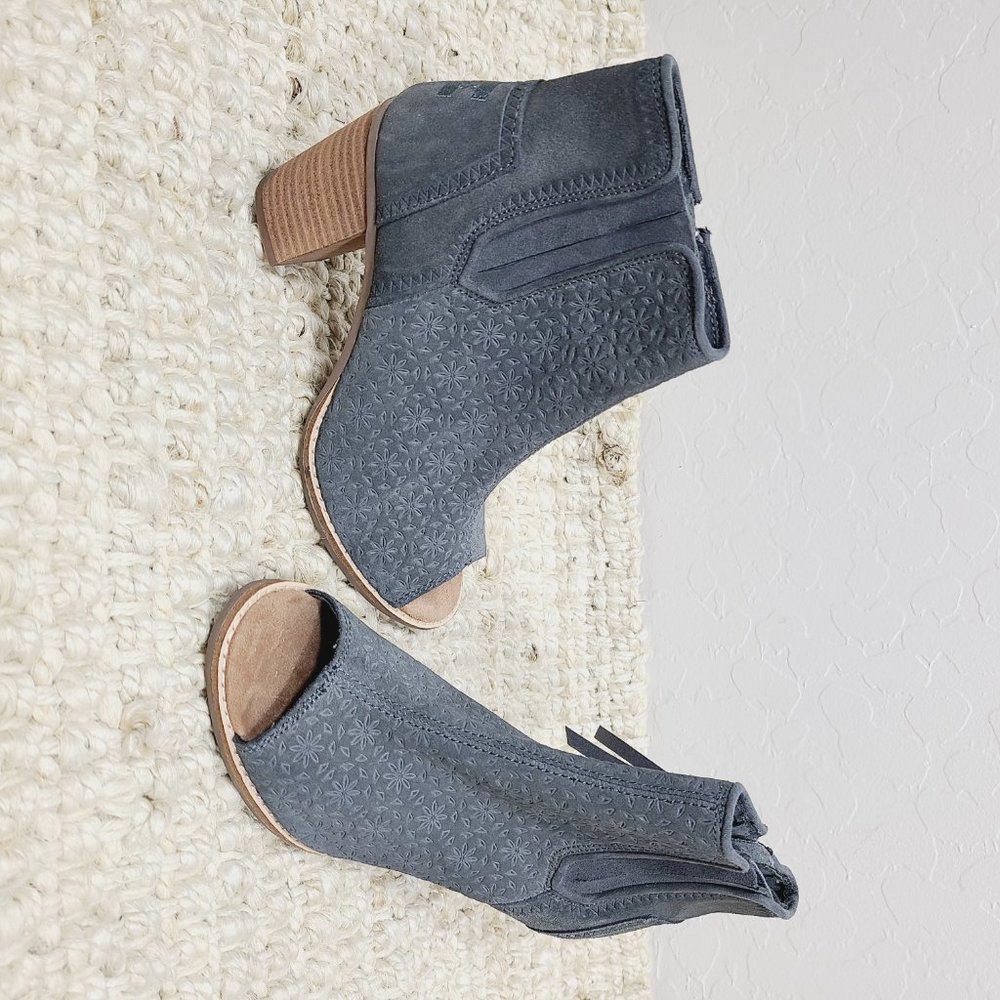 Toms Majorka Leather Peep-Toe Bootie Heels - Picture 2 of 6
